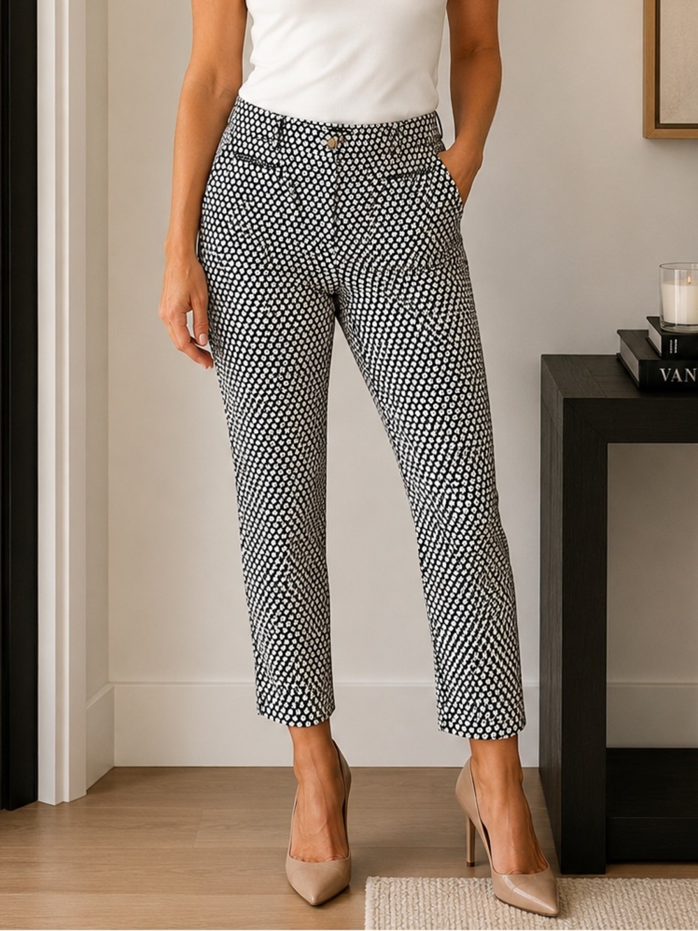 Ann Taylor Black and White Geometric Stretch Pants Size 10